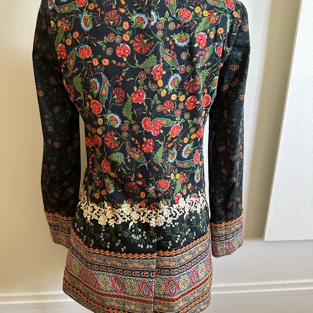 Alice + Oliva Chriselle Embroidered Blazer - Picture 5 of 9